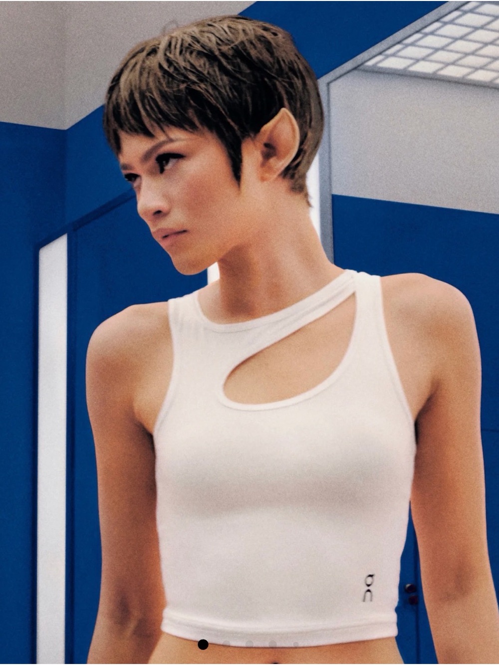 On Running Studio Cut Out Crop